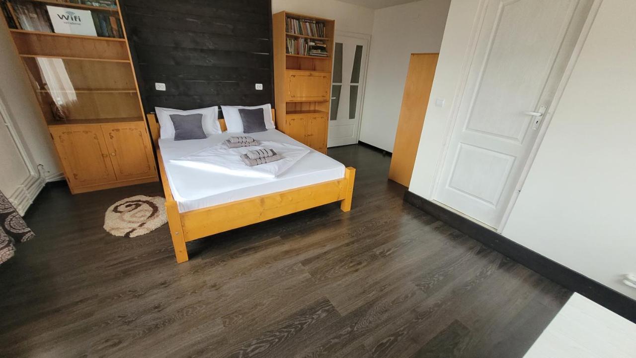 Apartament Tiatim Leilighet Vatra Dornei Eksteriør bilde